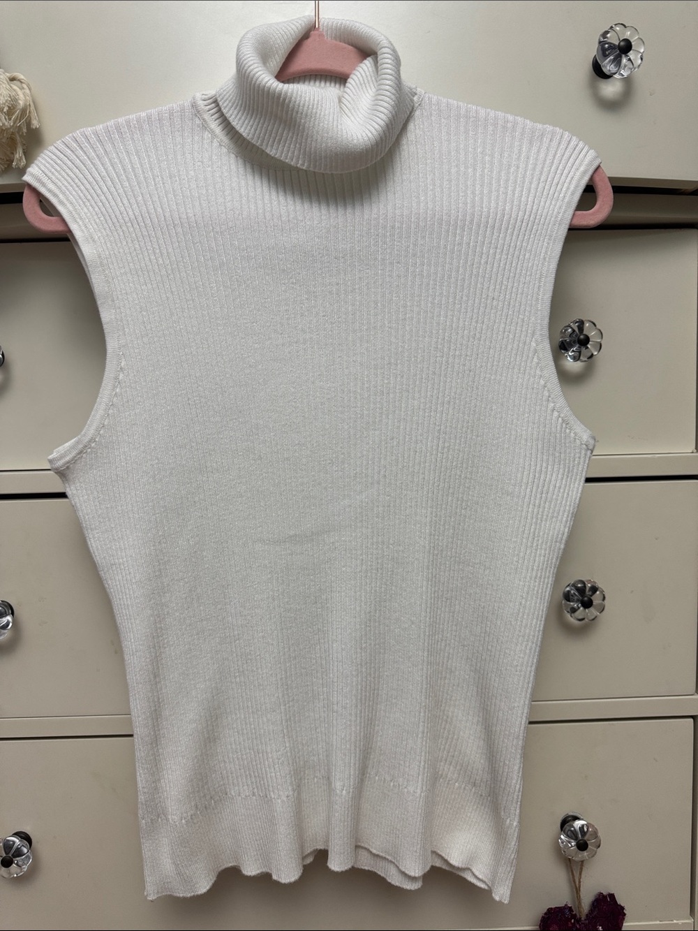 A Row Sleeveless White Ribbed Turtleneck Sweater Shell